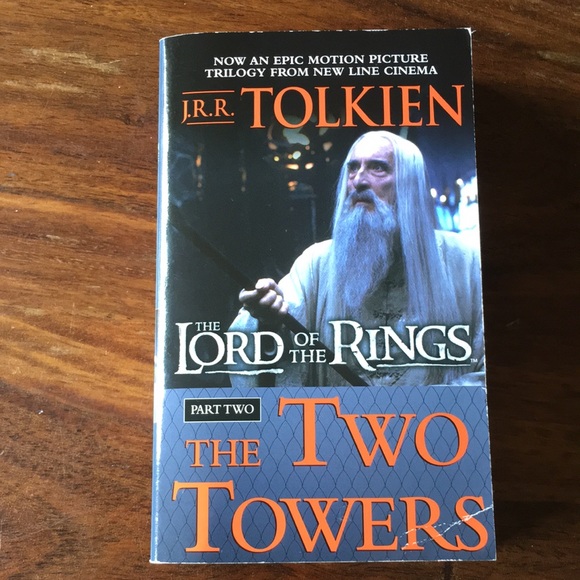 JRR Tolkien Lord of the Rings Trilogy Books Set of 3 + Weapons and Warfare - Picture 11 of 16